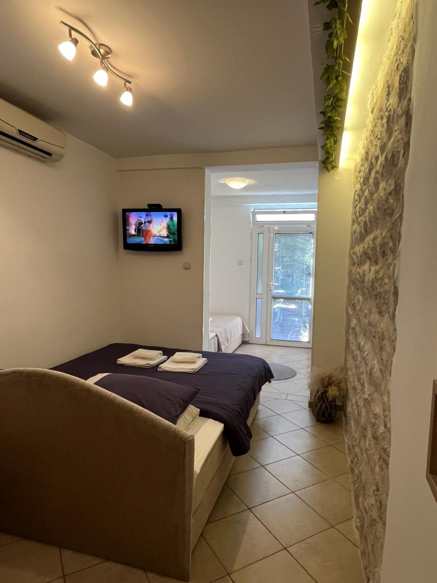 Apartments Vojvoda Kotor Habitación foto